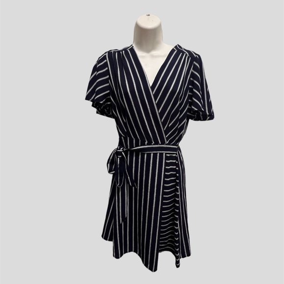 Robe Monteau Los Angeles Rayée Noir Et Blanc Taille S - Coupe Trapèze